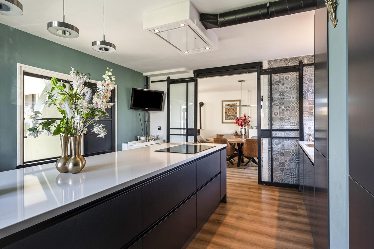 Vrijstaande woning te koop: Sluisweg 14, Born