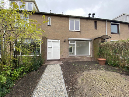 vrije-sector-woningen te huur op Straat Van Makassar 51