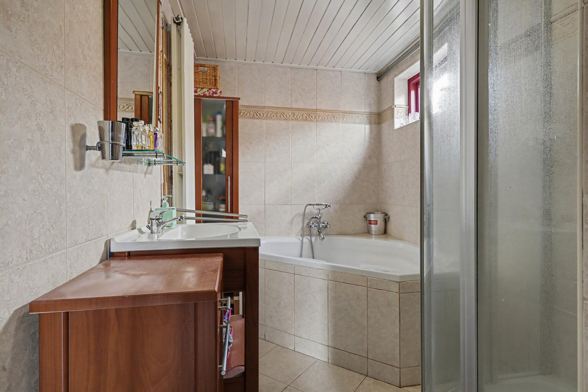 Vrijstaande woning te koop: Blaaksedijk 204, Mijnsheerenland