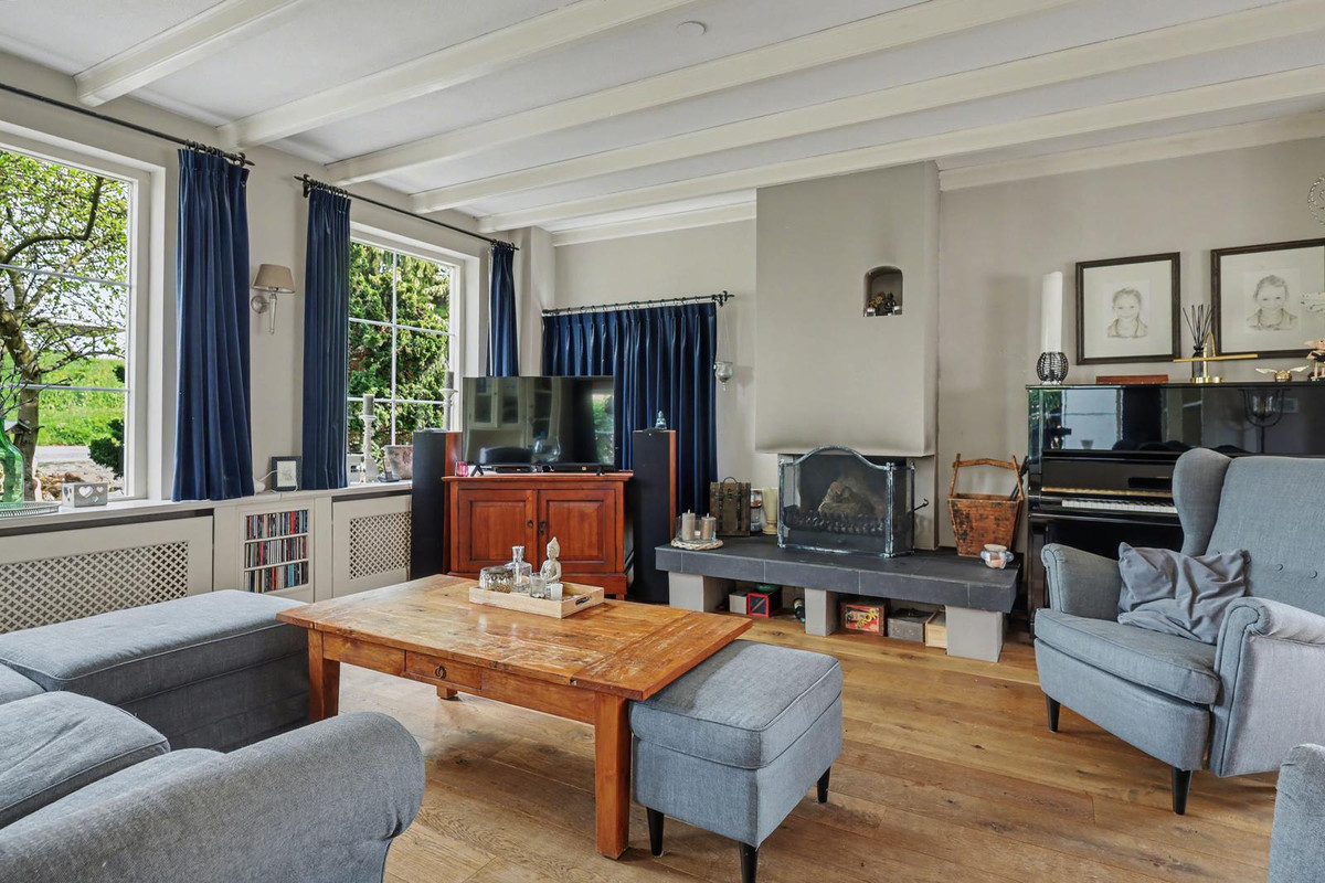 Vrijstaande woning te koop: Blaaksedijk 204, Mijnsheerenland