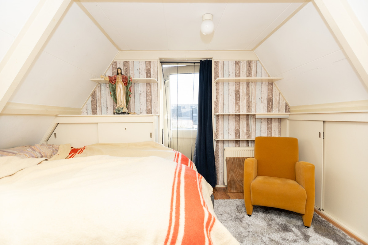 Vrijstaande woning te koop: Slingerweg 111, Hippolytushoef