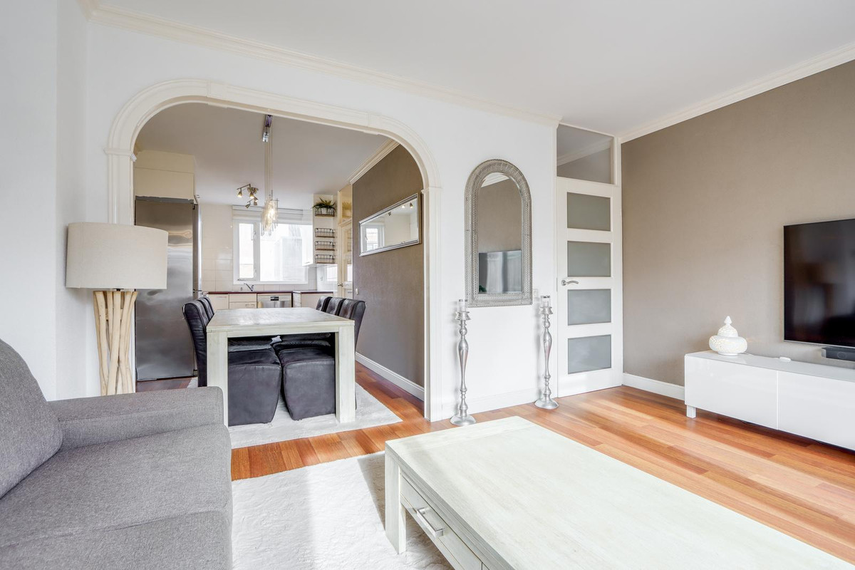 Tussenwoning te koop: Engelsholm 52, Hoofddorp