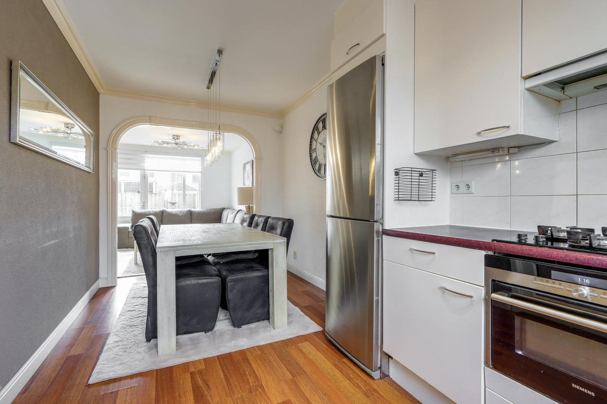 Tussenwoning te koop: Engelsholm 52, Hoofddorp