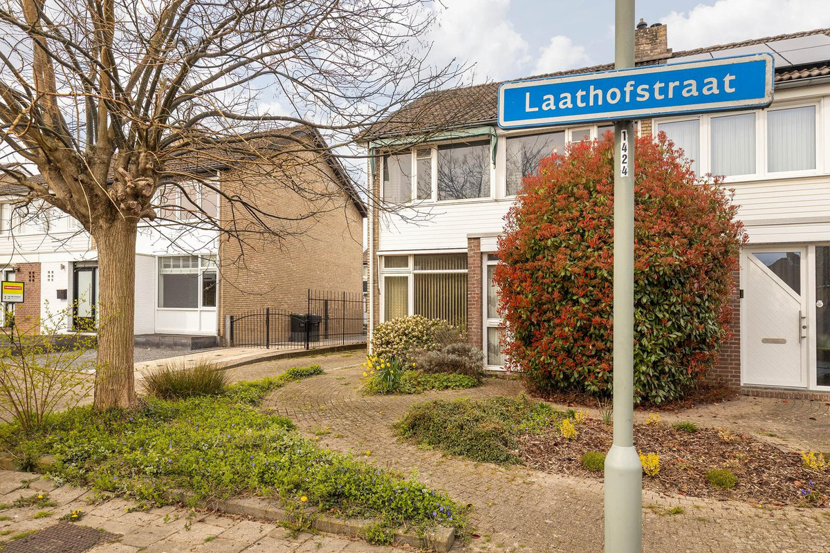 Twee-onder-één-kap te koop: Laathofstraat 34, Beek
