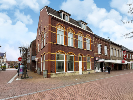 Bovenste straat 51