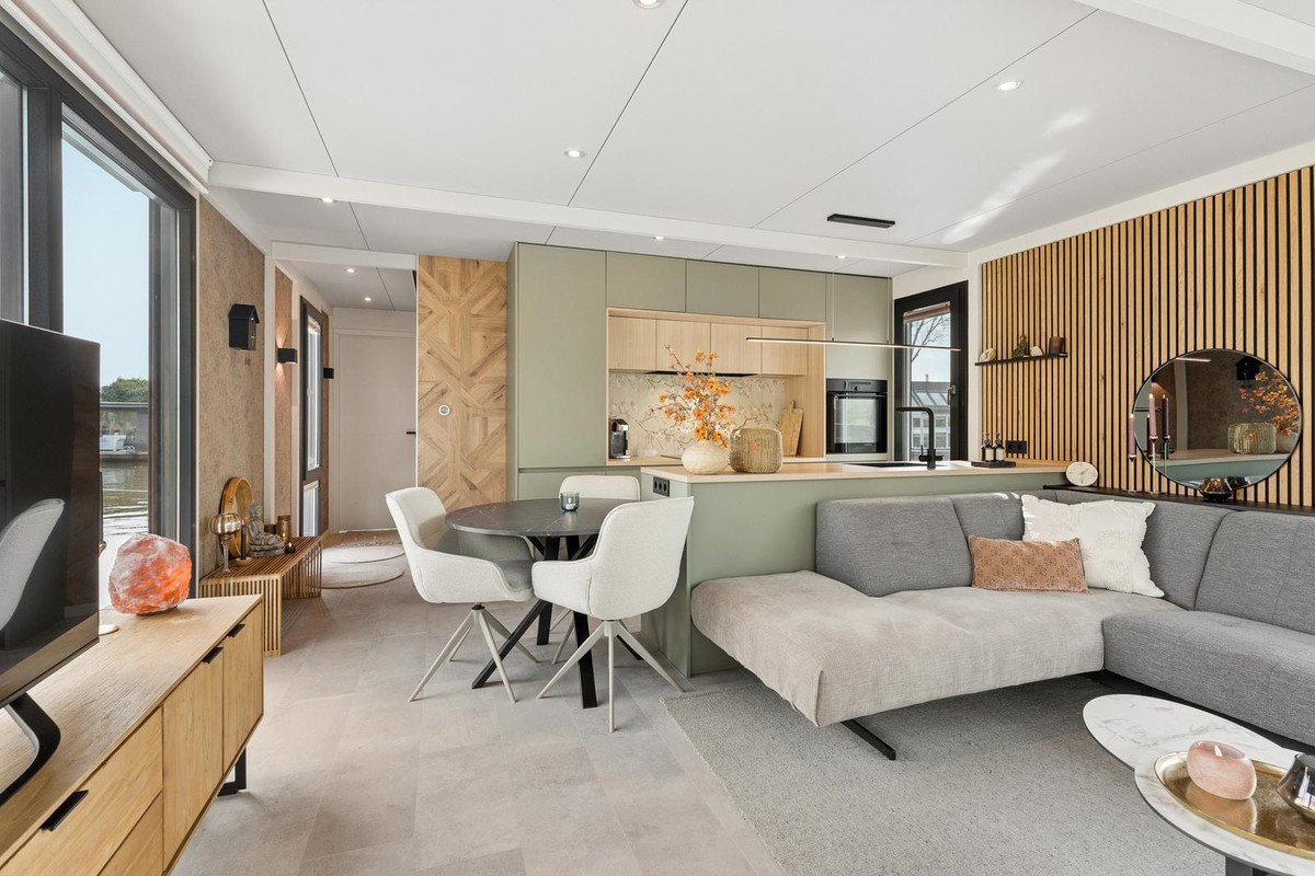 Vrijstaande woning te koop: Kraanweg 28, Lelystad