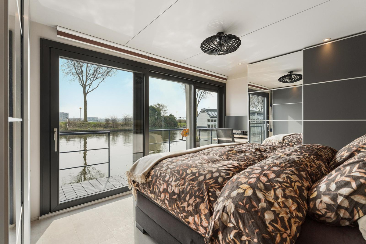Vrijstaande woning te koop: Kraanweg 28, Lelystad