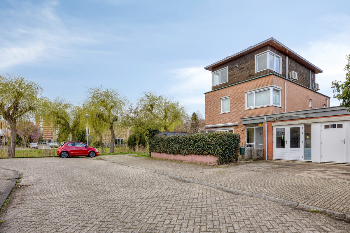 Hoekwoning te huur: Eisdenstraat 68, Amsterdam