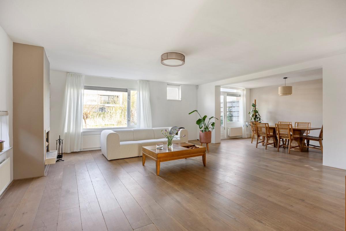 Hoekwoning te huur: Eisdenstraat 68, Amsterdam
