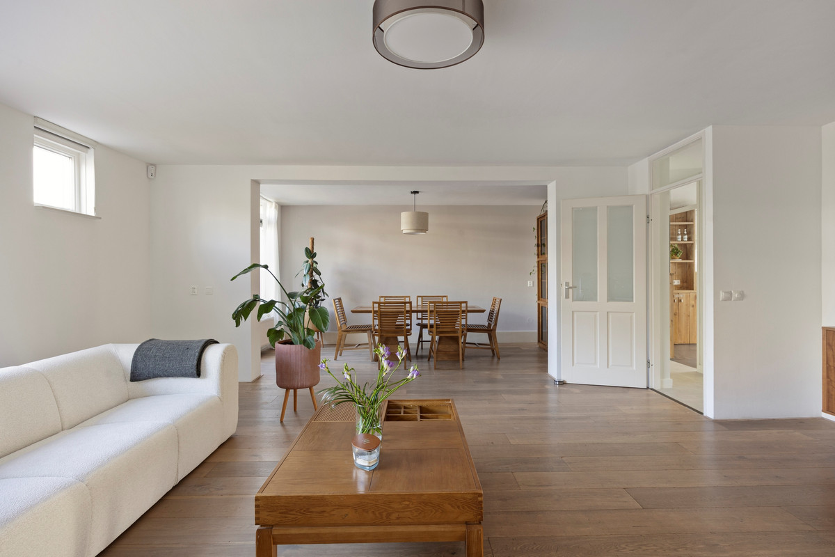 Hoekwoning te huur: Eisdenstraat 68, Amsterdam