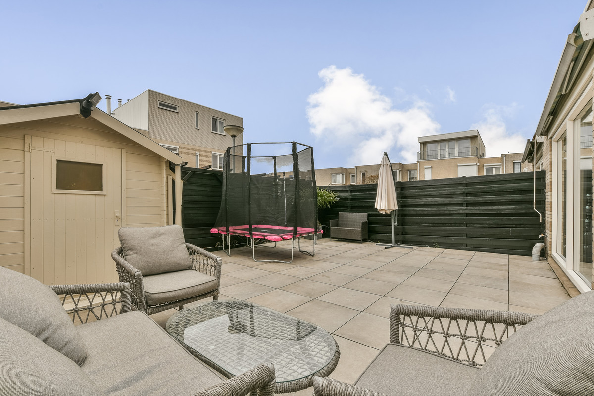 Hoekwoning te koop: Fanfarehof 27, Zaandam