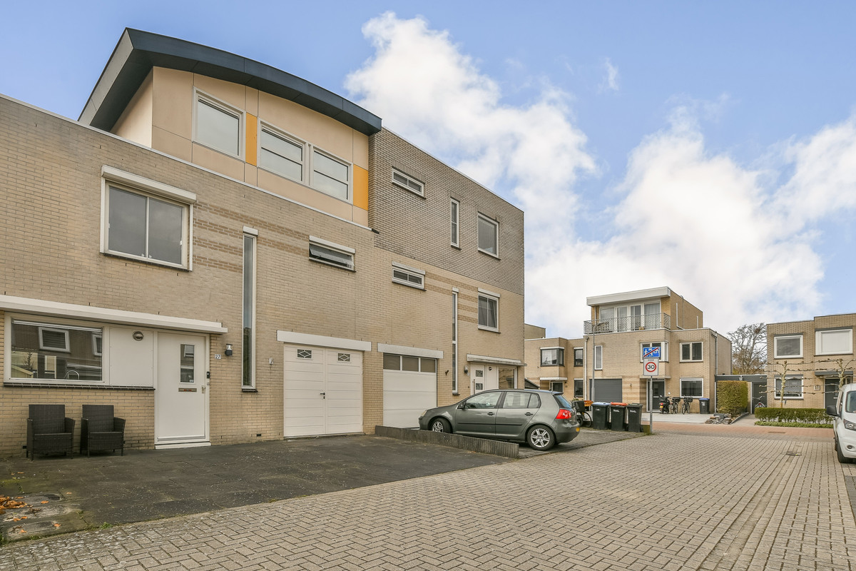 Hoekwoning te koop: Fanfarehof 27, Zaandam
