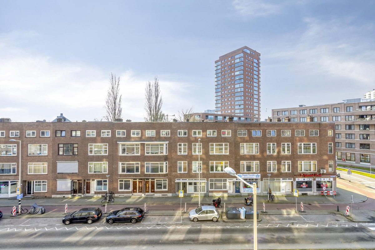 Appartement te koop: Strevelsweg 225, Rotterdam