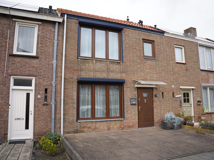 Mr. J.E. Risseeuwstraat 3