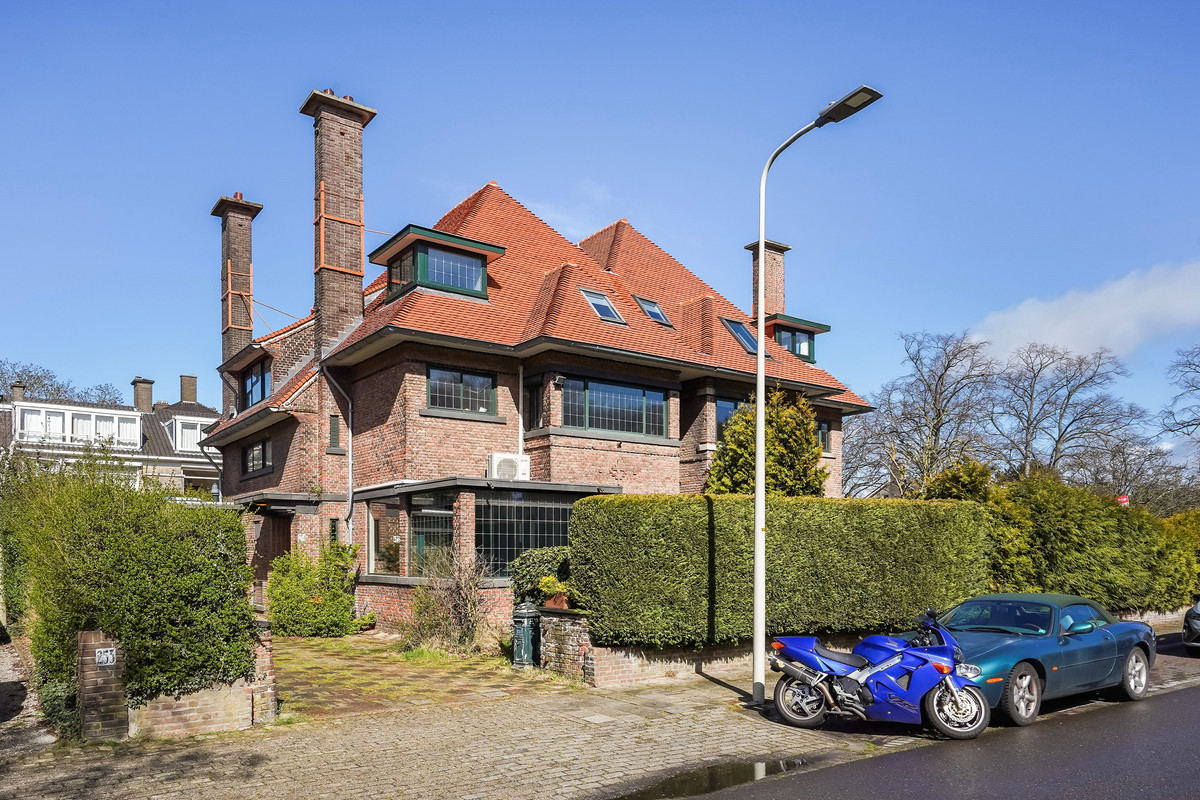 Tussenwoning te koop: Benoordenhoutseweg 254, 'S-Gravenhage