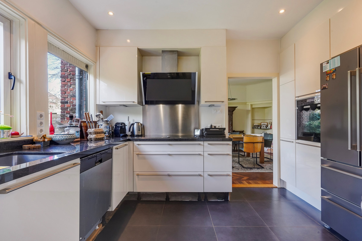 Tussenwoning te koop: Benoordenhoutseweg 254, 'S-Gravenhage