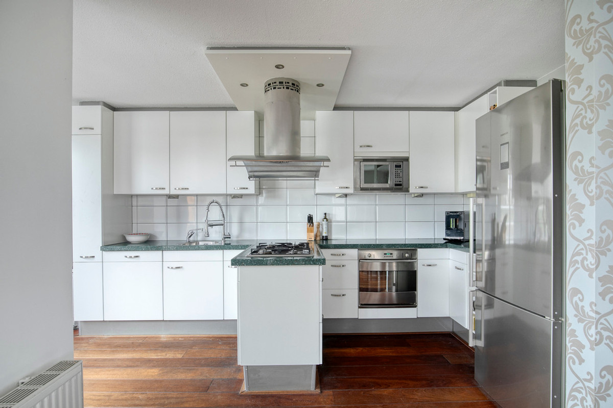 Twee-onder-één-kap te koop: Schillingdijk 9, Amsterdam