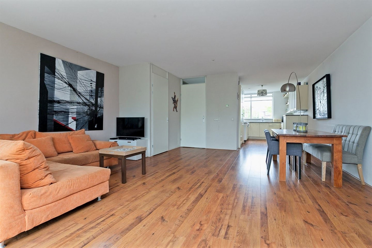 Tussenwoning te koop: Salamander 105, Amstelveen