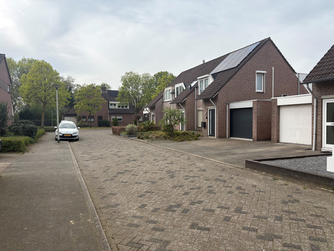 Twee-onder-één-kap te koop: Nieuwstraat 54, Someren
