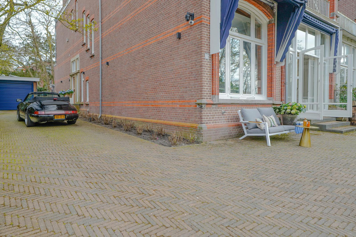 Twee-onder-één-kap te koop: Nieuwe Parklaan 75, 'S-Gravenhage