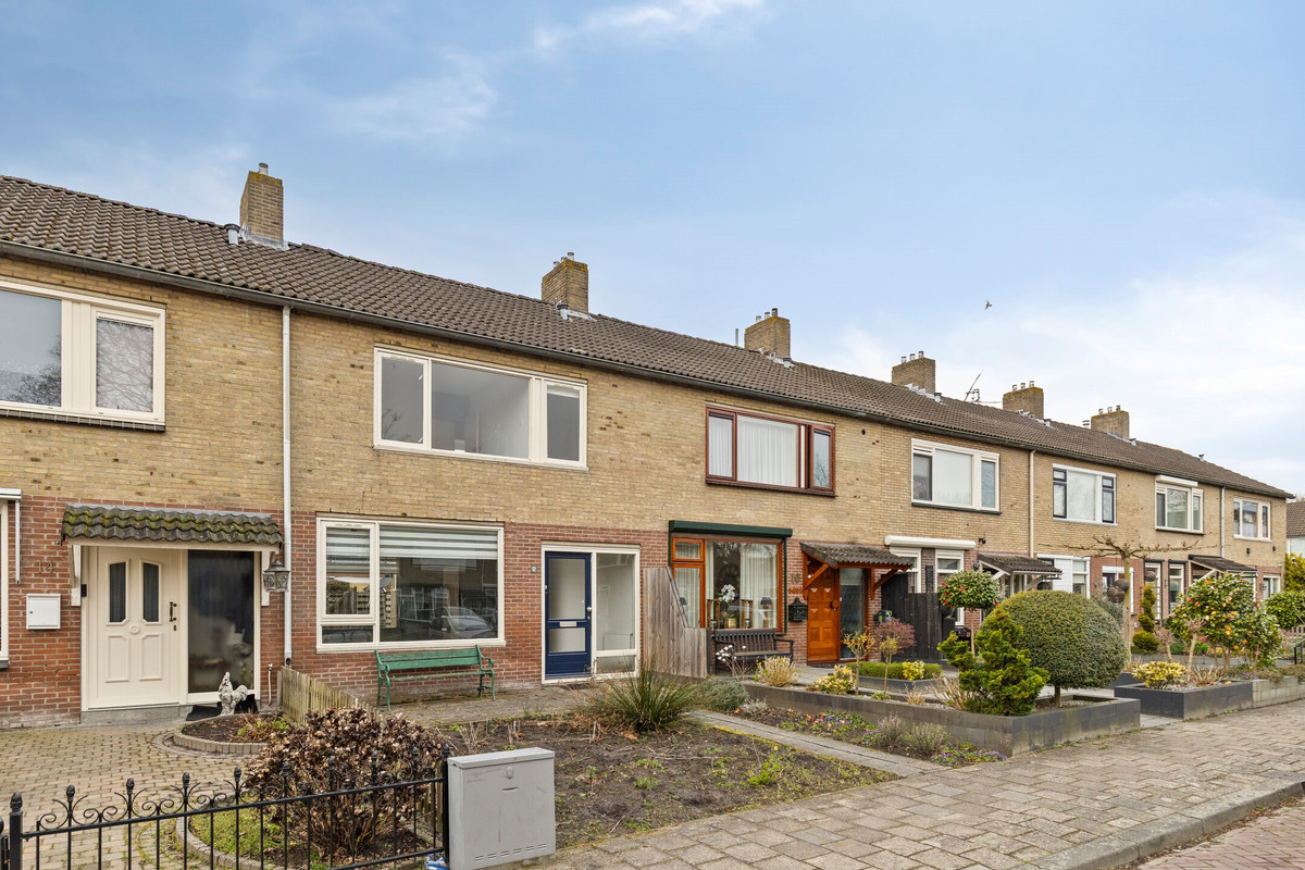 Tussenwoning te koop: Drentsemonden 12, Stadskanaal
