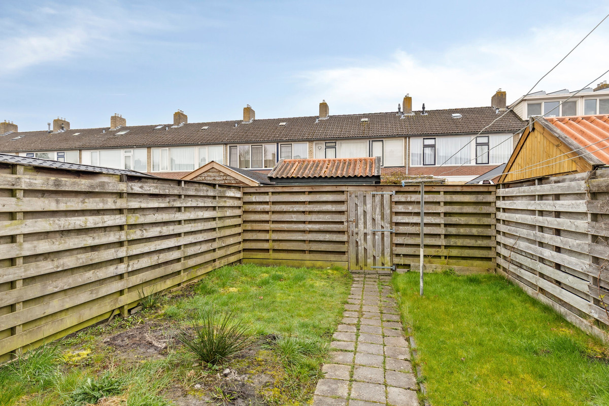 Tussenwoning te koop: Drentsemonden 12, Stadskanaal