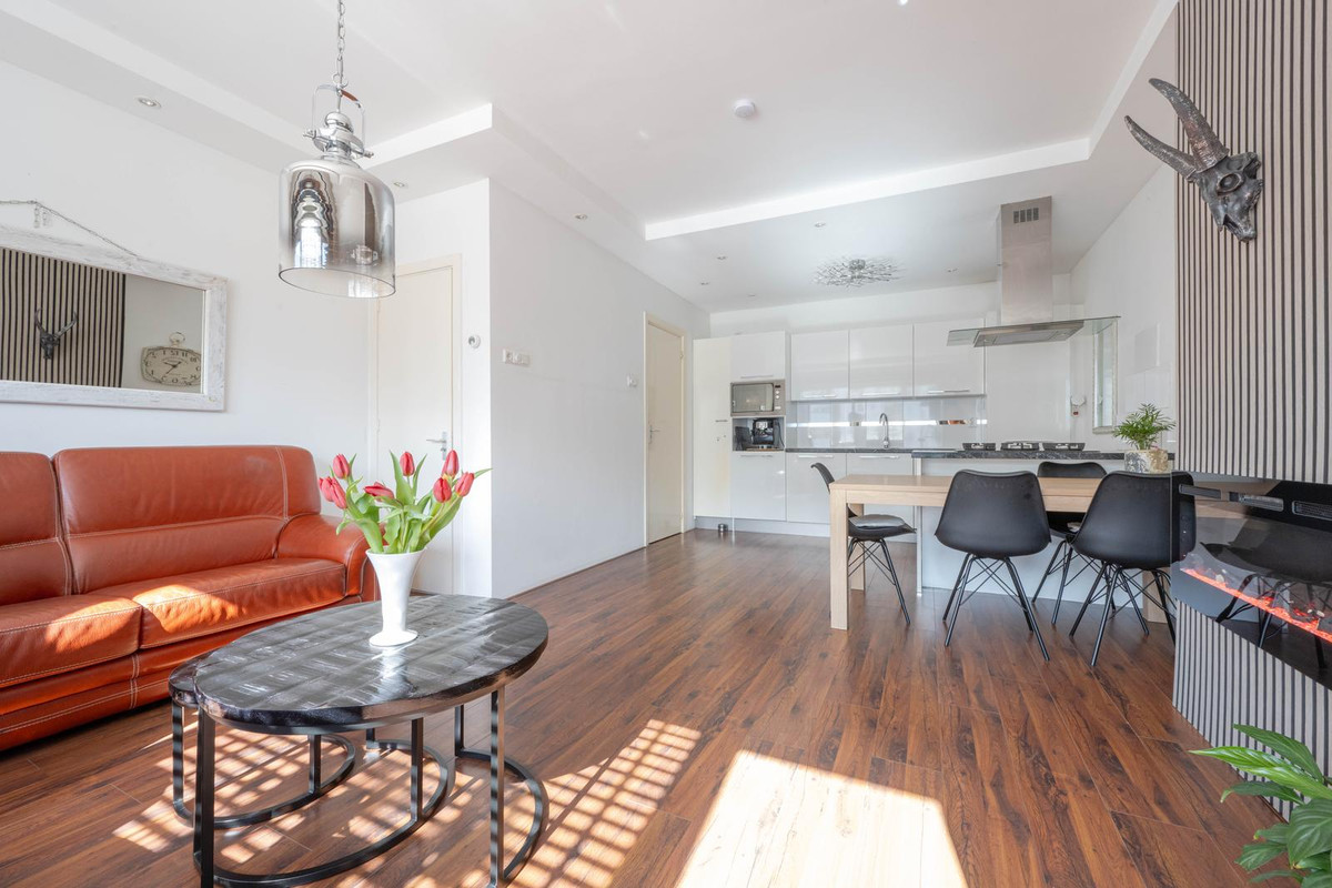 Appartement te koop: Wolphaertsbocht 132A, Rotterdam