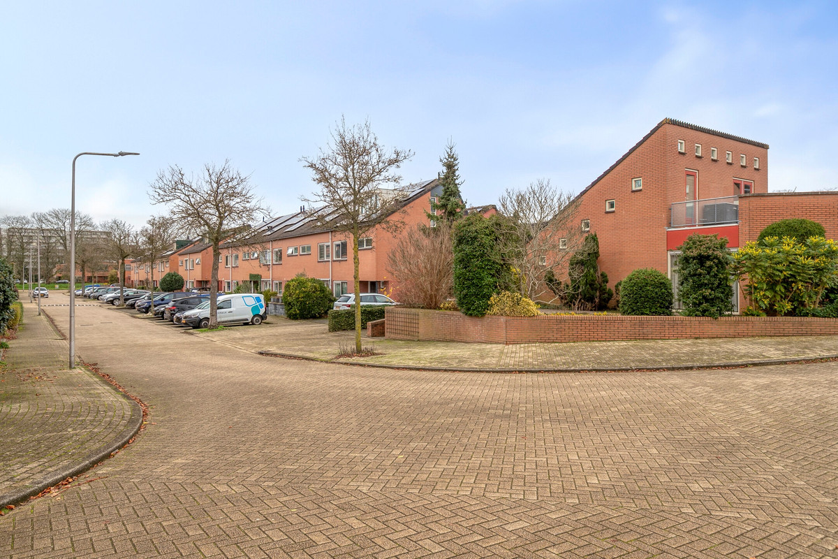 Hoekwoning te koop: Galgeveld 8, Zeist
