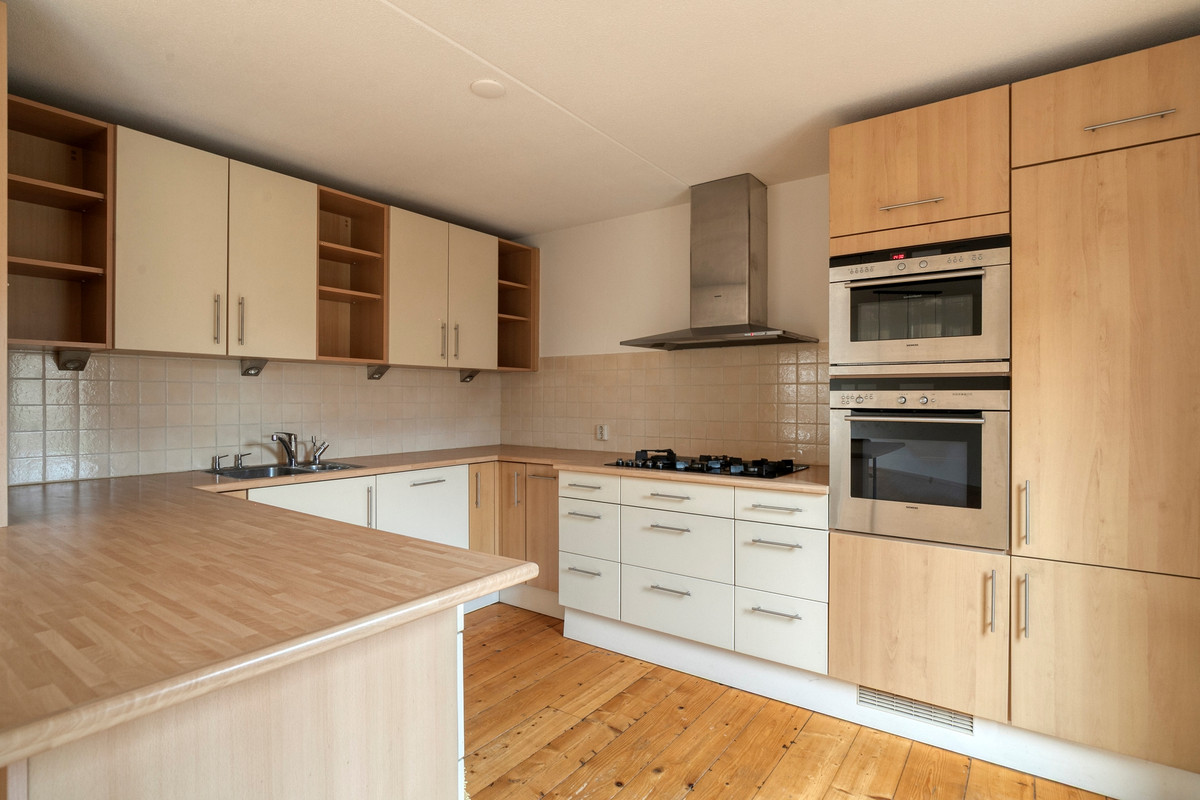 Hoekwoning te koop: Galgeveld 8, Zeist
