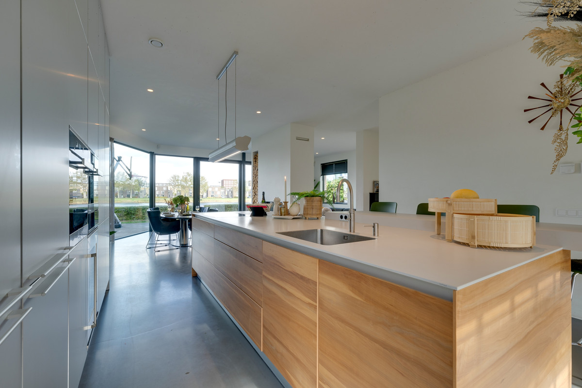 Vrijstaande woning te koop: Larikslaan 17, Amsterdam