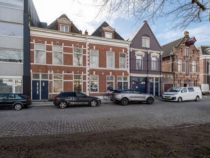 Damsterkade 4