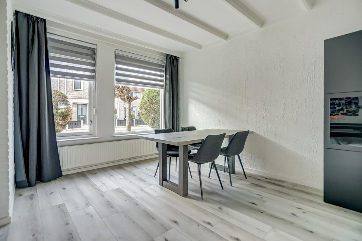 Tussenwoning te koop: Annecyhof 8, Eindhoven