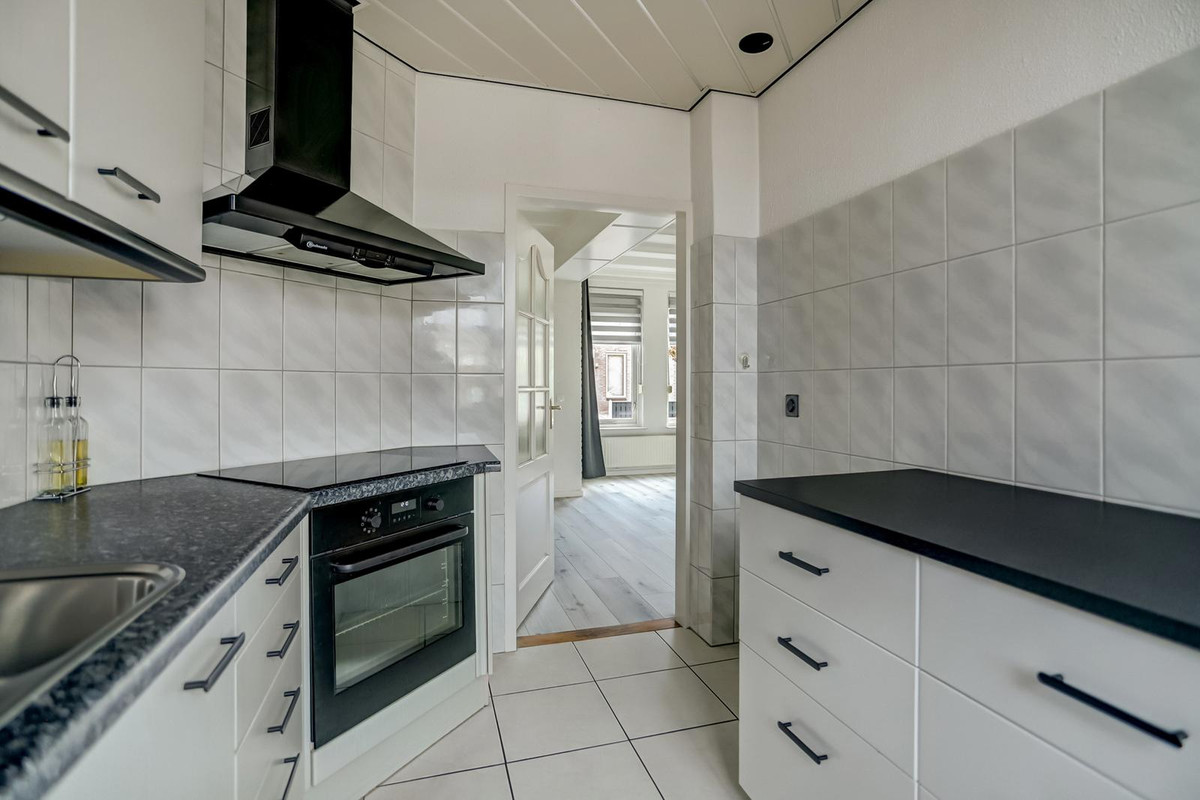 Tussenwoning te koop: Annecyhof 8, Eindhoven