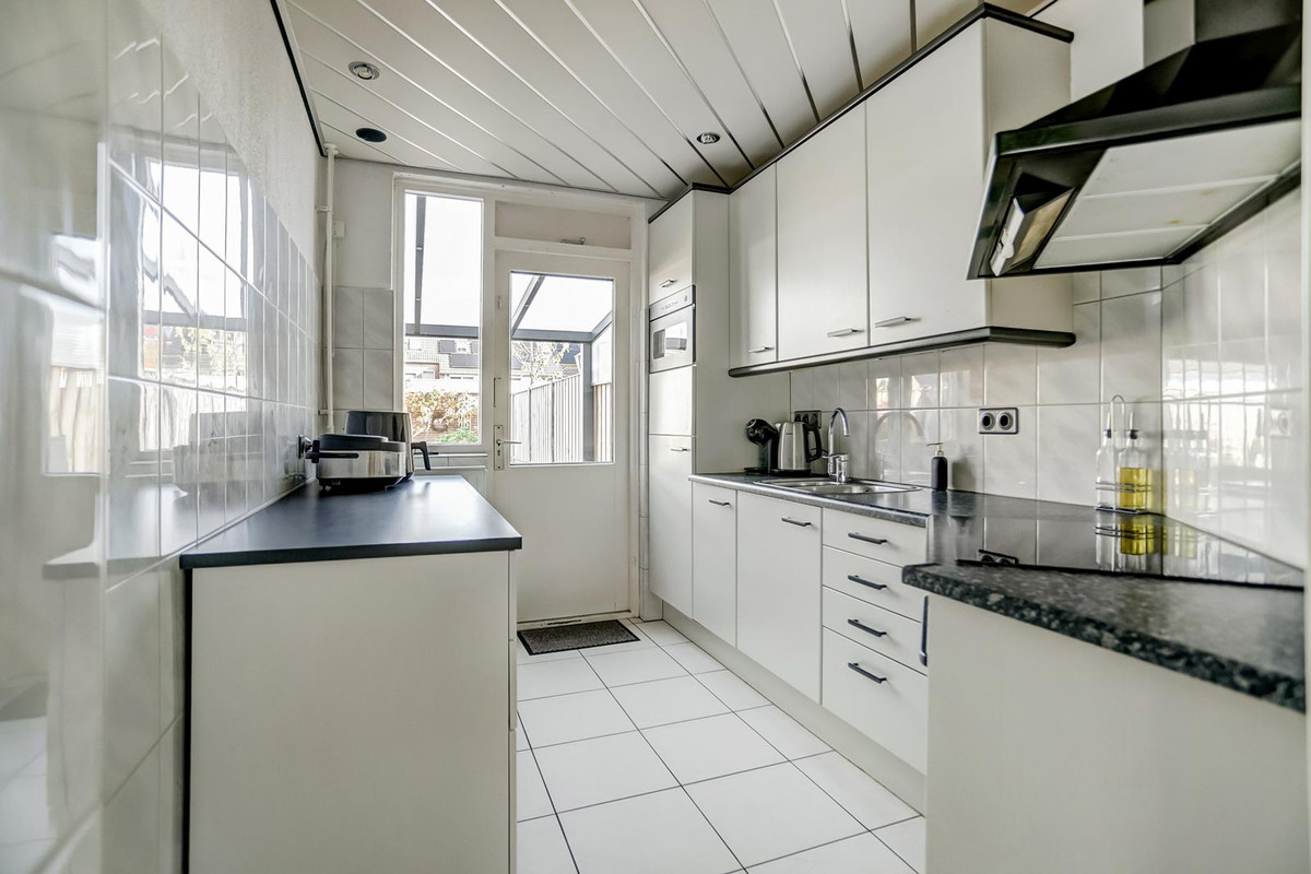Tussenwoning te koop: Annecyhof 8, Eindhoven
