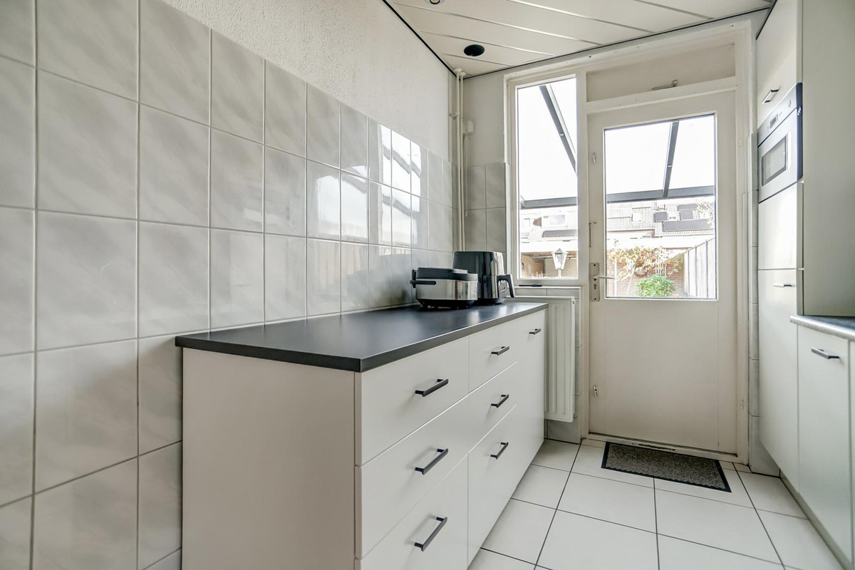 Tussenwoning te koop: Annecyhof 8, Eindhoven