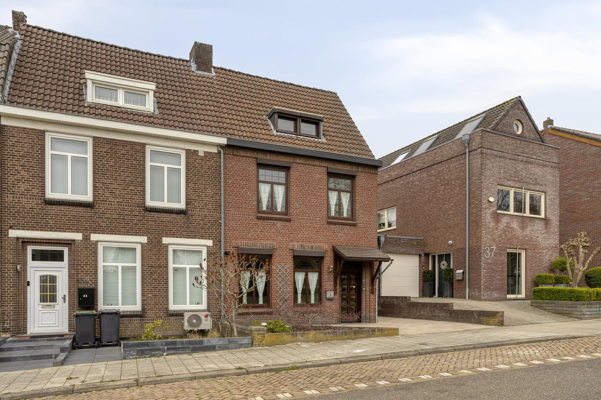 Hoekwoning te koop: Prins Hendriklaan 35, Brunssum