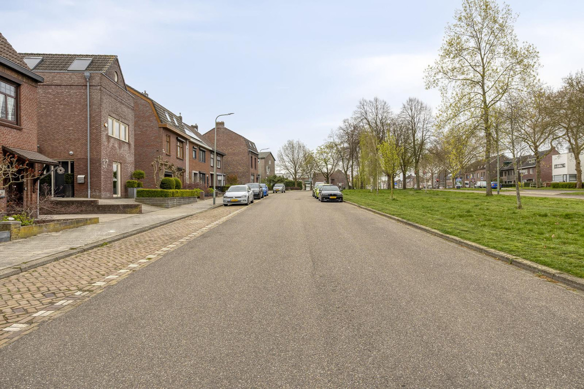 Hoekwoning te koop: Prins Hendriklaan 35, Brunssum