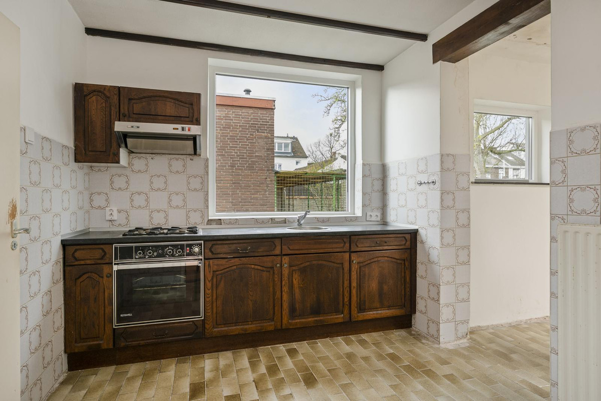 Twee-onder-één-kap te koop: Kasteel Daelenbroeckstraat 38, Maastricht