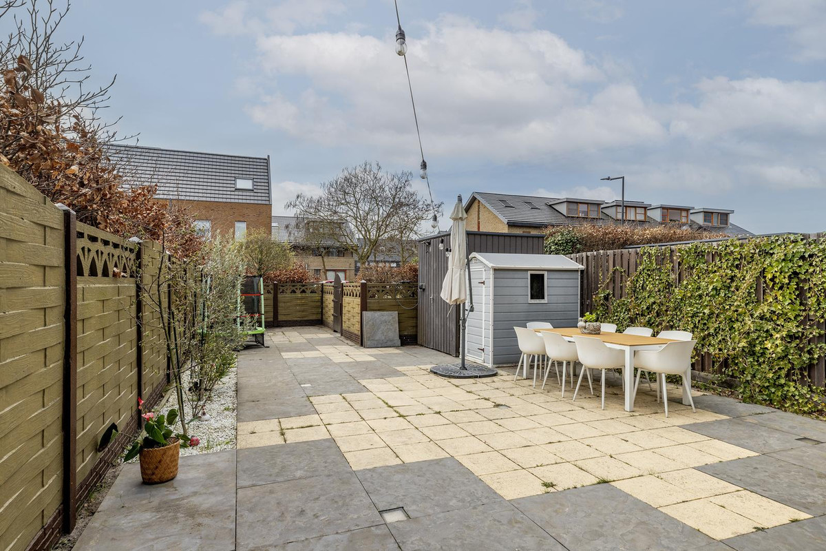 Hoekwoning te koop: Madame Gresstraat 46, Rotterdam