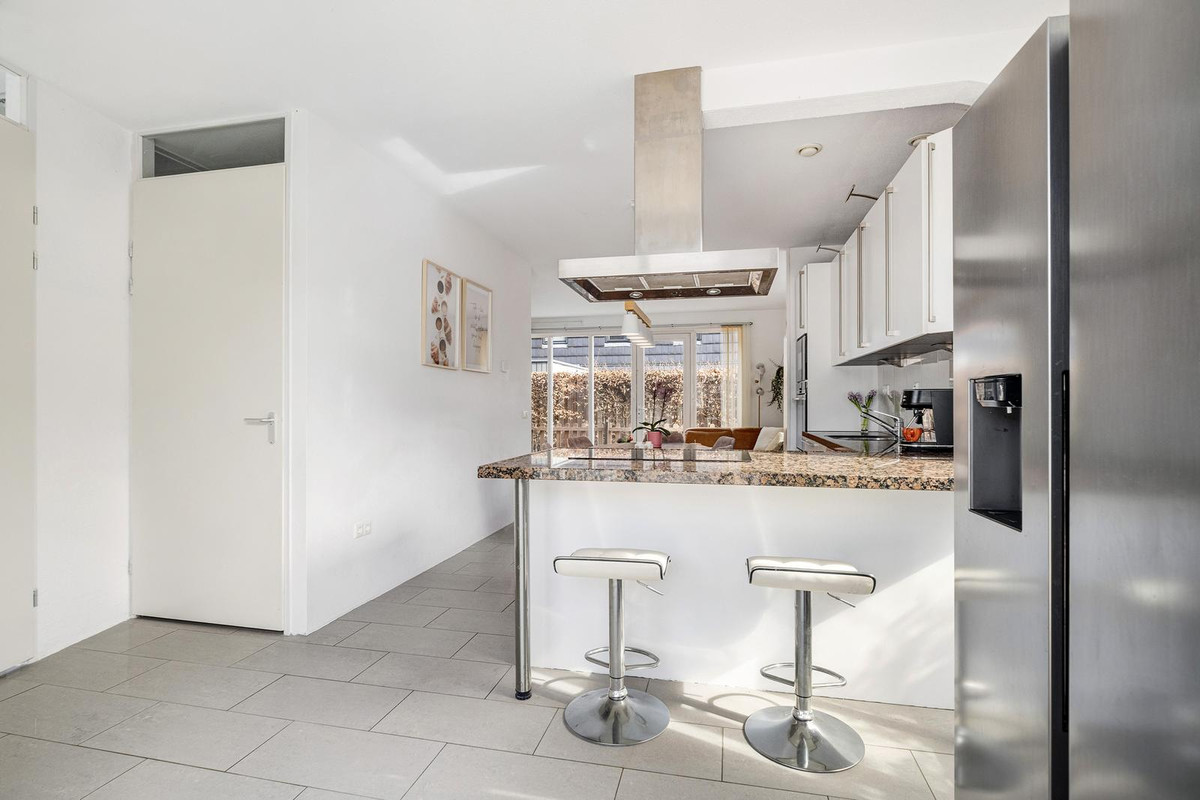 Hoekwoning te koop: Madame Gresstraat 46, Rotterdam