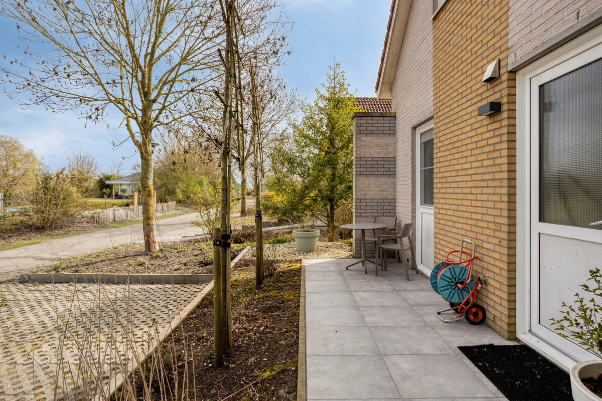 Vrijstaande woning te koop: Schuitenzand 2, Makkum