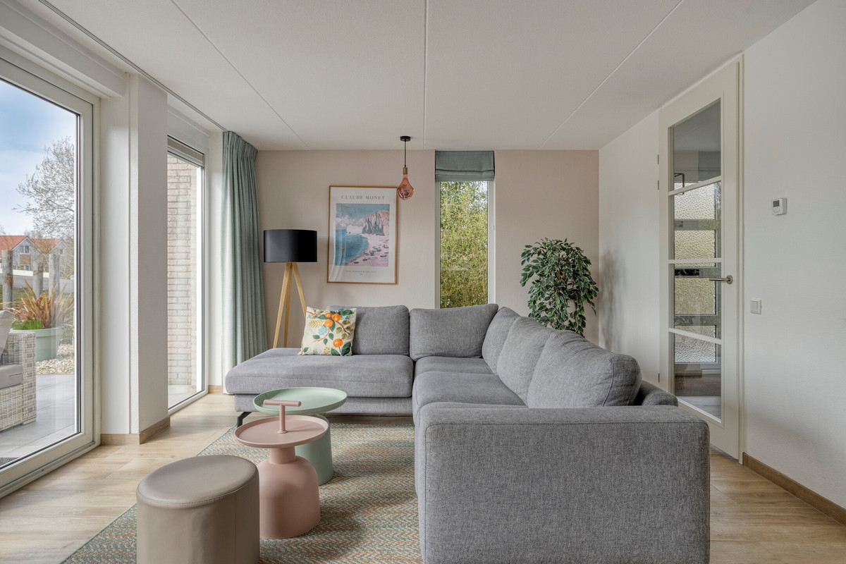 Vrijstaande woning te koop: Schuitenzand 2, Makkum