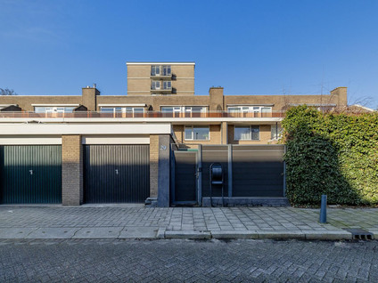 Arent van 's-Gravesandestraat 29