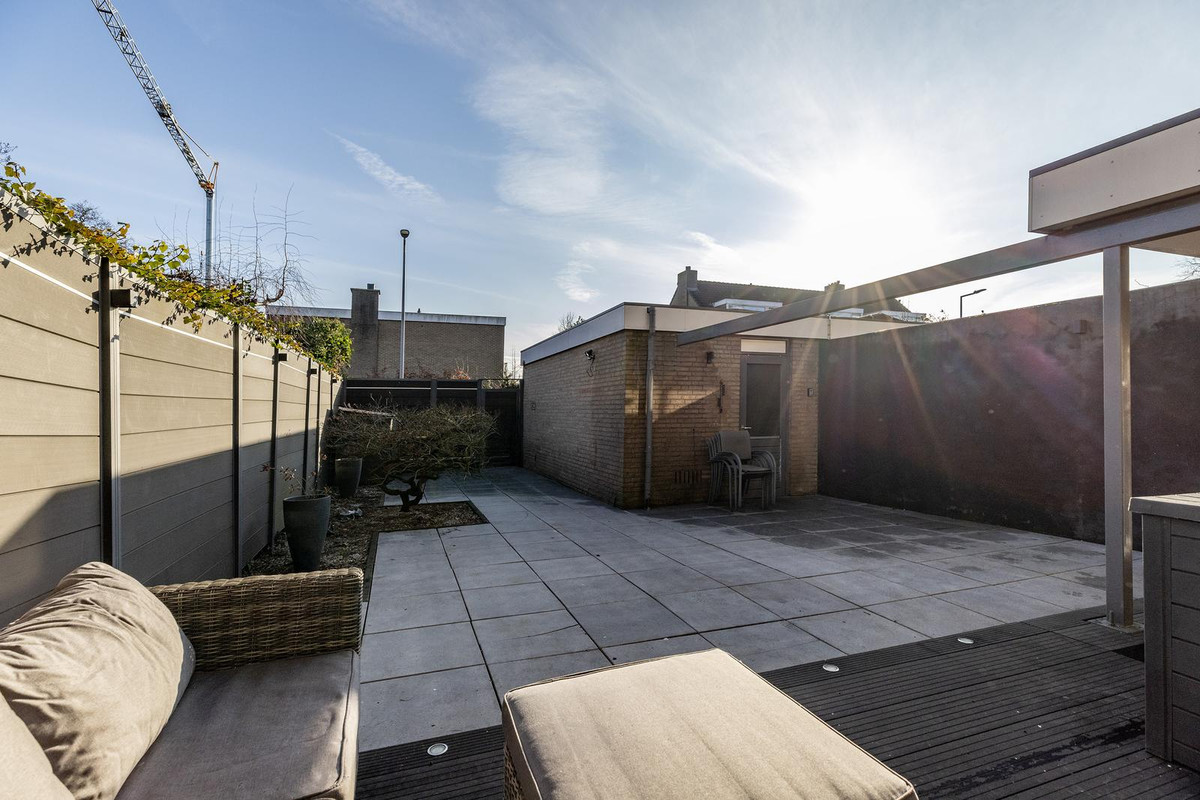 Tussenwoning te koop: Arent van 's-Gravesandestraat 29, Rotterdam