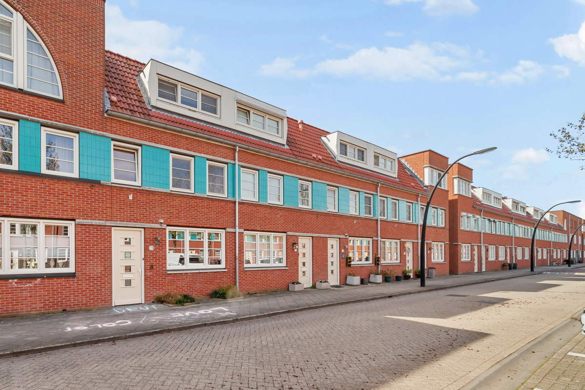 Tussenwoning te koop: Jacob van Heemskercklaan 13, Maassluis