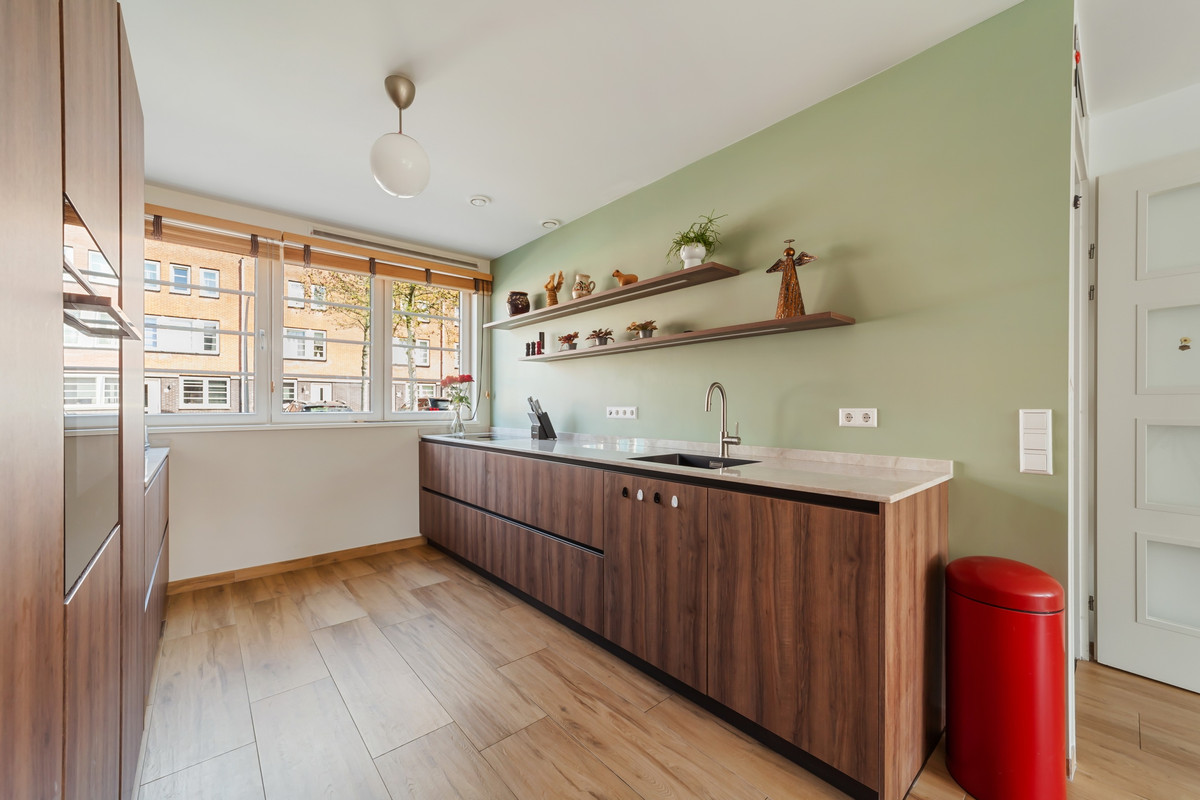 Tussenwoning te koop: Jacob van Heemskercklaan 13, Maassluis