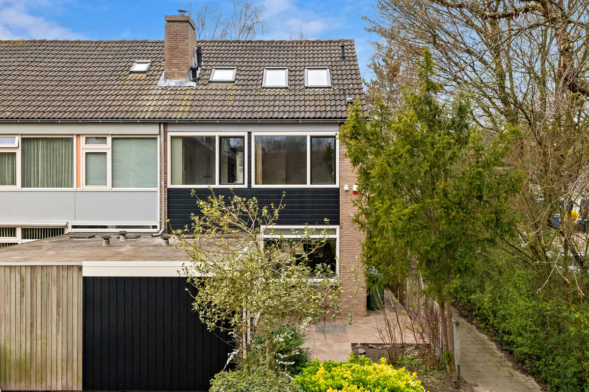 Hoekwoning te koop: Gebbenlaan 16, Delft