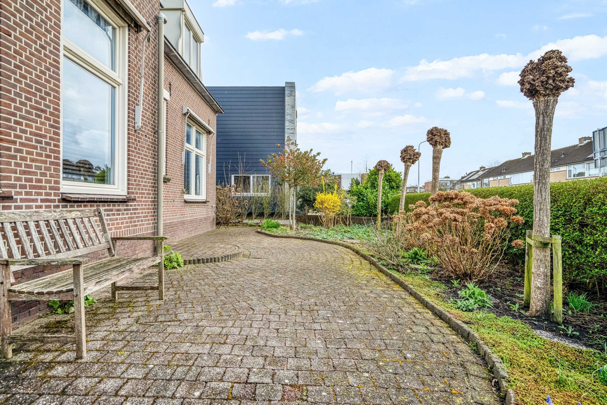 Vrijstaande woning te koop: Valkenburgseweg 42, Katwijk (Zh)