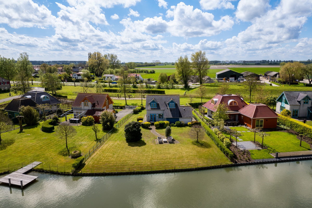Vrijstaande woning te koop: Westlangeweg 1A106, Hoofdplaat