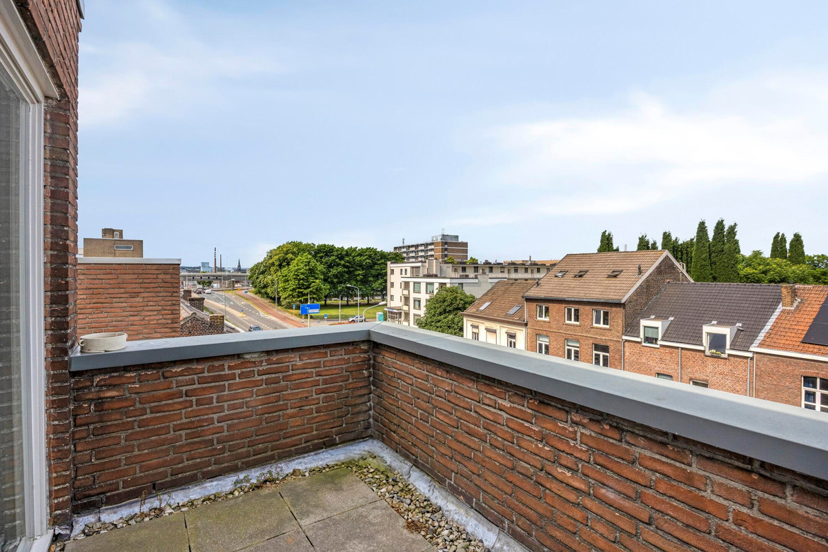Studio te koop: Kasteel Aldengoorstraat 45D, Maastricht